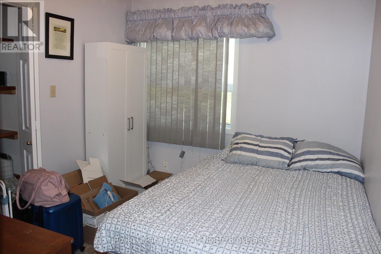 30 Earl Street, Wasaga Beach, Ontario  L9Z 2M6 - Photo 17 - S12176337