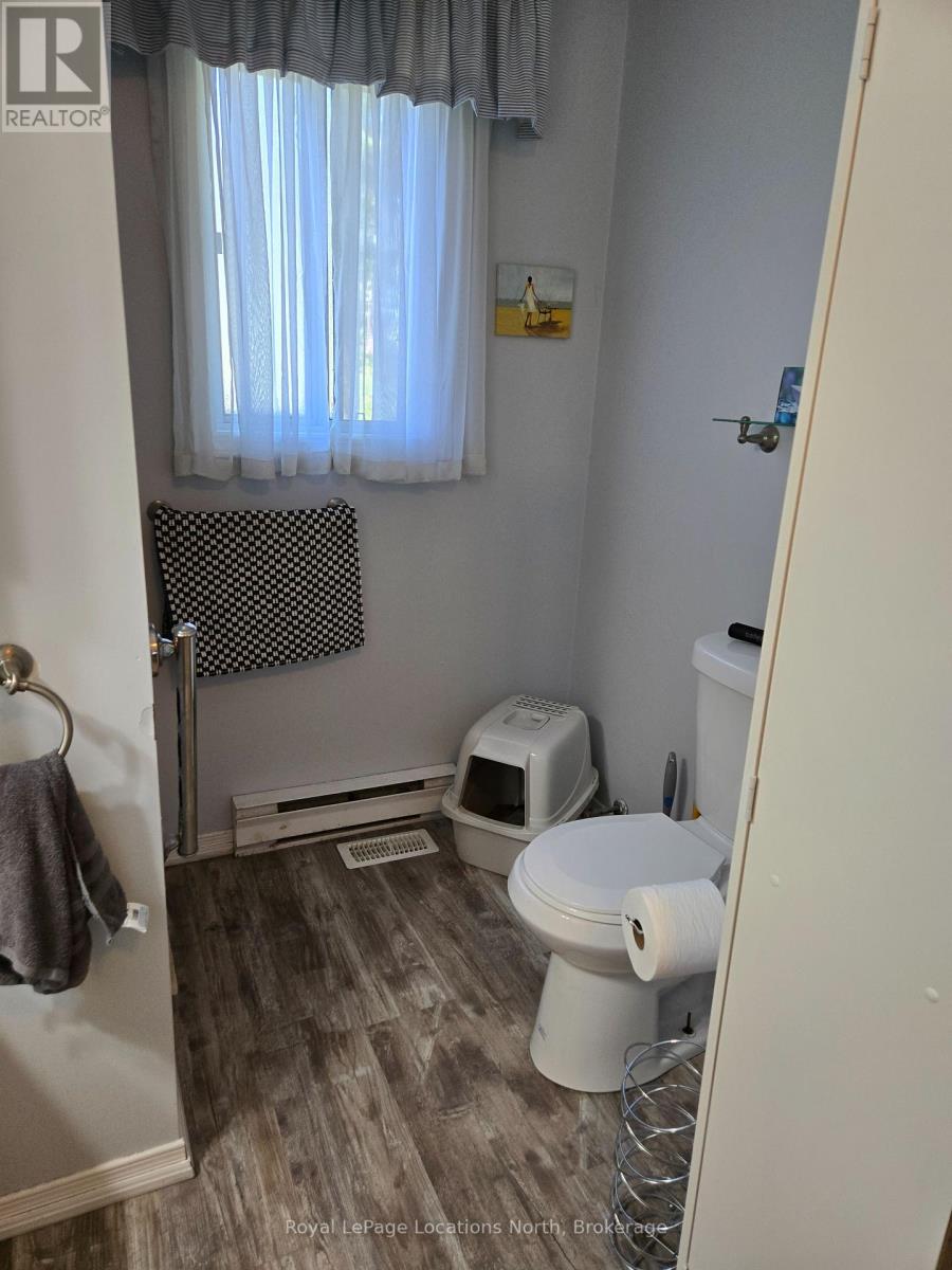 30 Earl Street, Wasaga Beach, Ontario  L9Z 2M6 - Photo 21 - S12176337