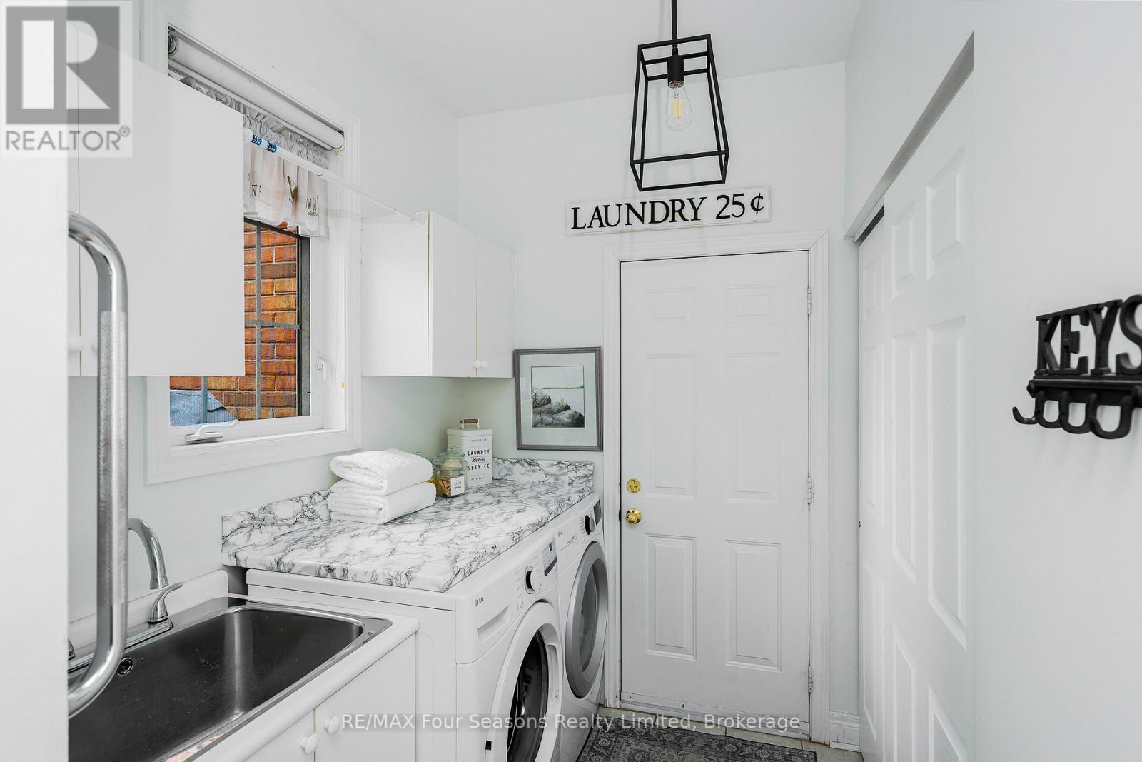 145 Ontario Street, Collingwood, Ontario  L9Y 4M4 - Photo 17 - S12176486