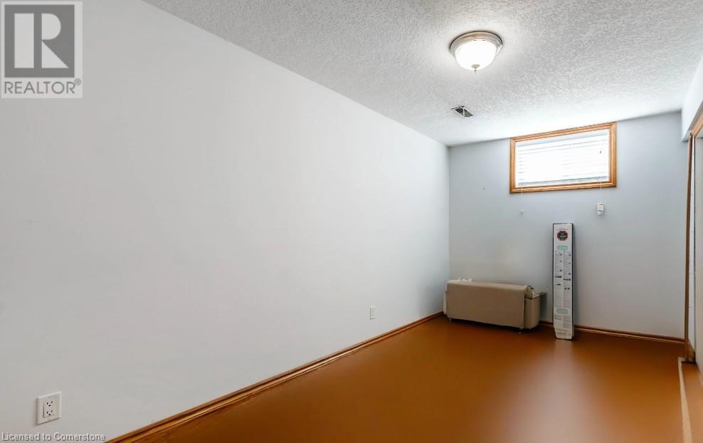 401 Forestlawn Road, Waterloo, Ontario  N2K 2J5 - Photo 24 - 40732588