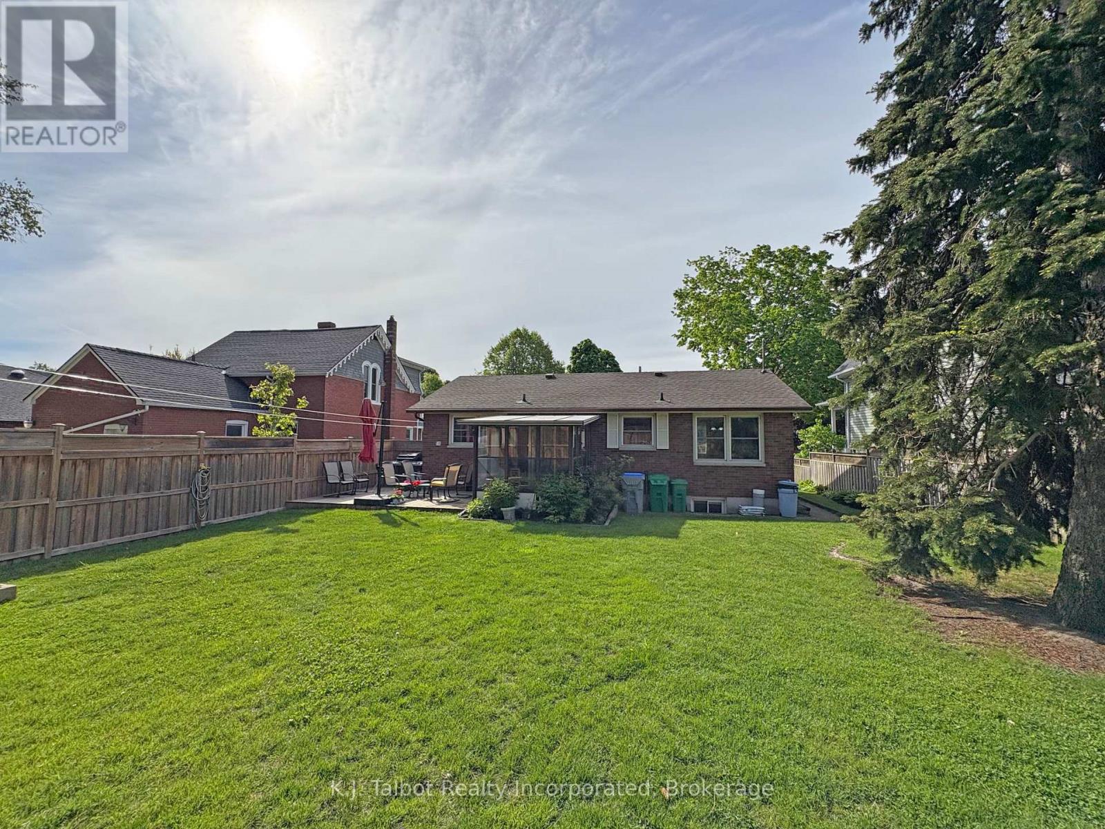 35 Napier Street, Goderich, Ontario  N7A 1W2 - Photo 39 - X12176650