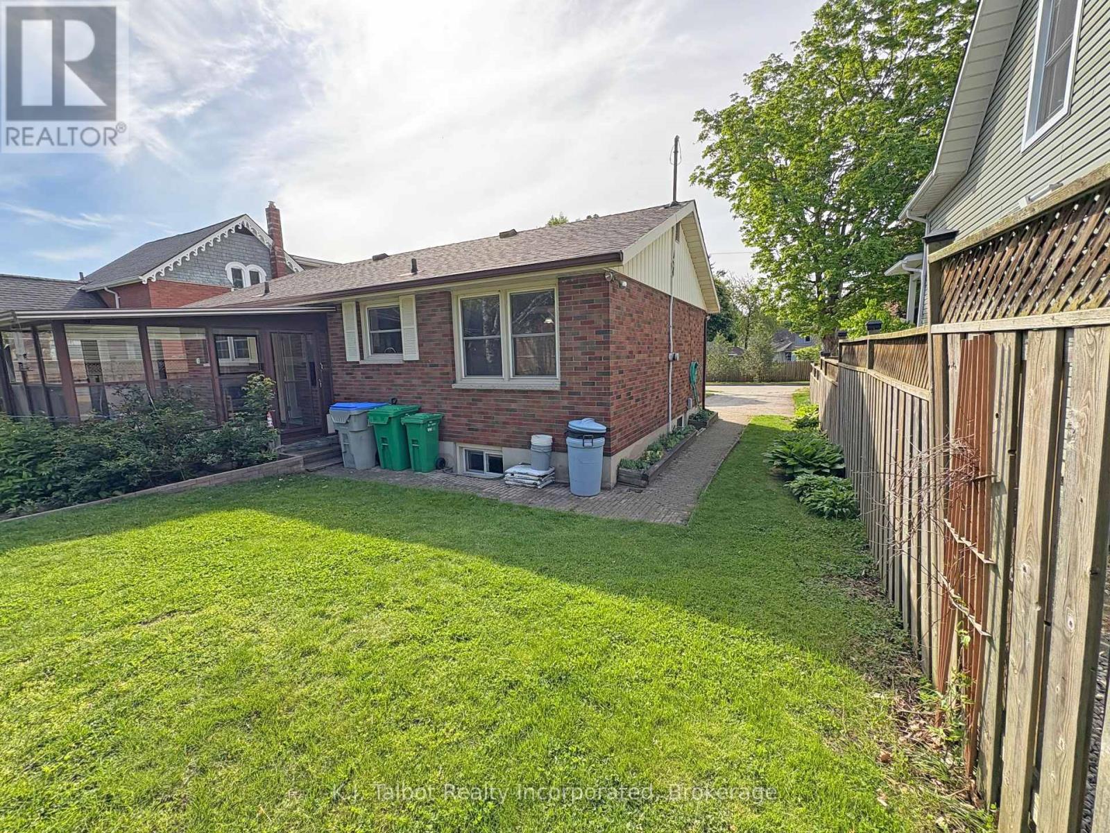 35 Napier Street, Goderich, Ontario  N7A 1W2 - Photo 40 - X12176650