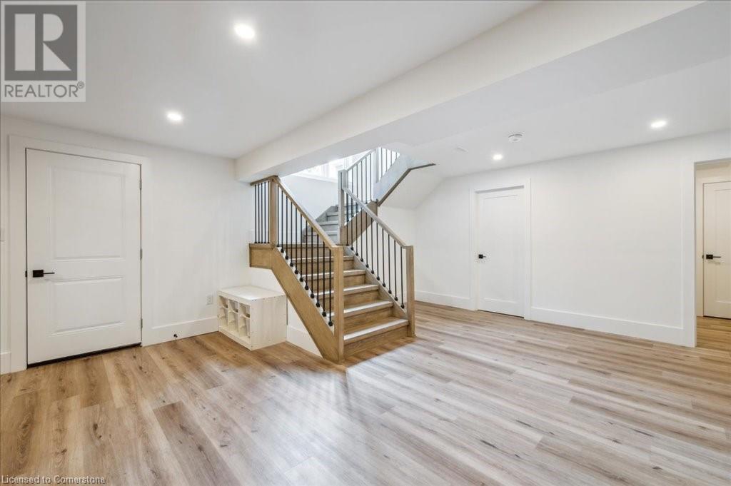 817 King Road, Burlington, Ontario  L7T 3K8 - Photo 41 - 40734260
