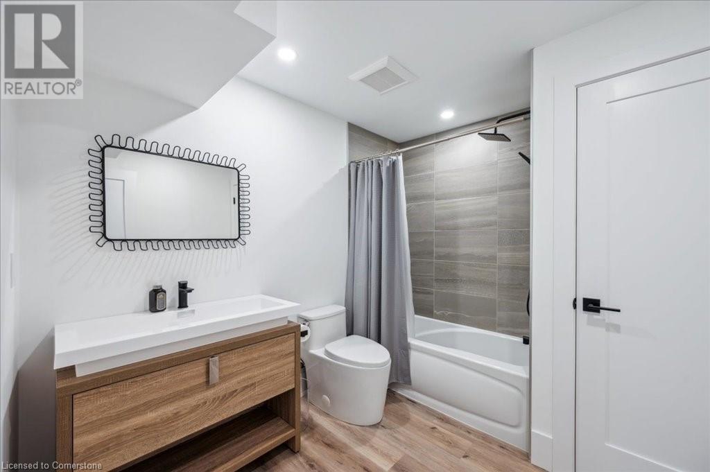 817 King Road, Burlington, Ontario  L7T 3K8 - Photo 46 - 40734260
