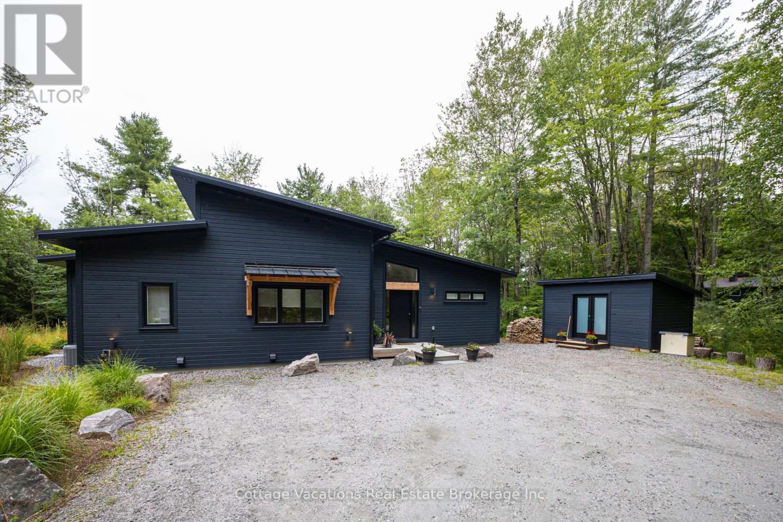 56 Blair Point Road, Seguin, Ontario  P0C 1J0 - Photo 42 - X12177028