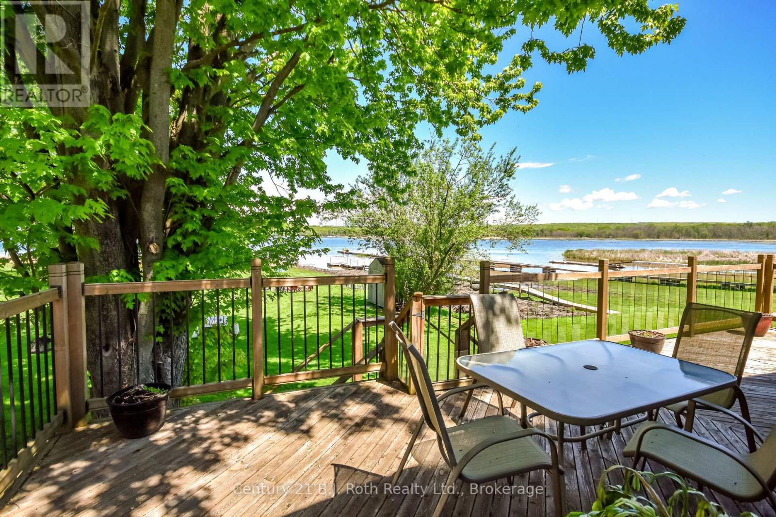 95 Maskinonge Road, Tay, Ontario  L0K 2A0 - Photo 18 - S12177209