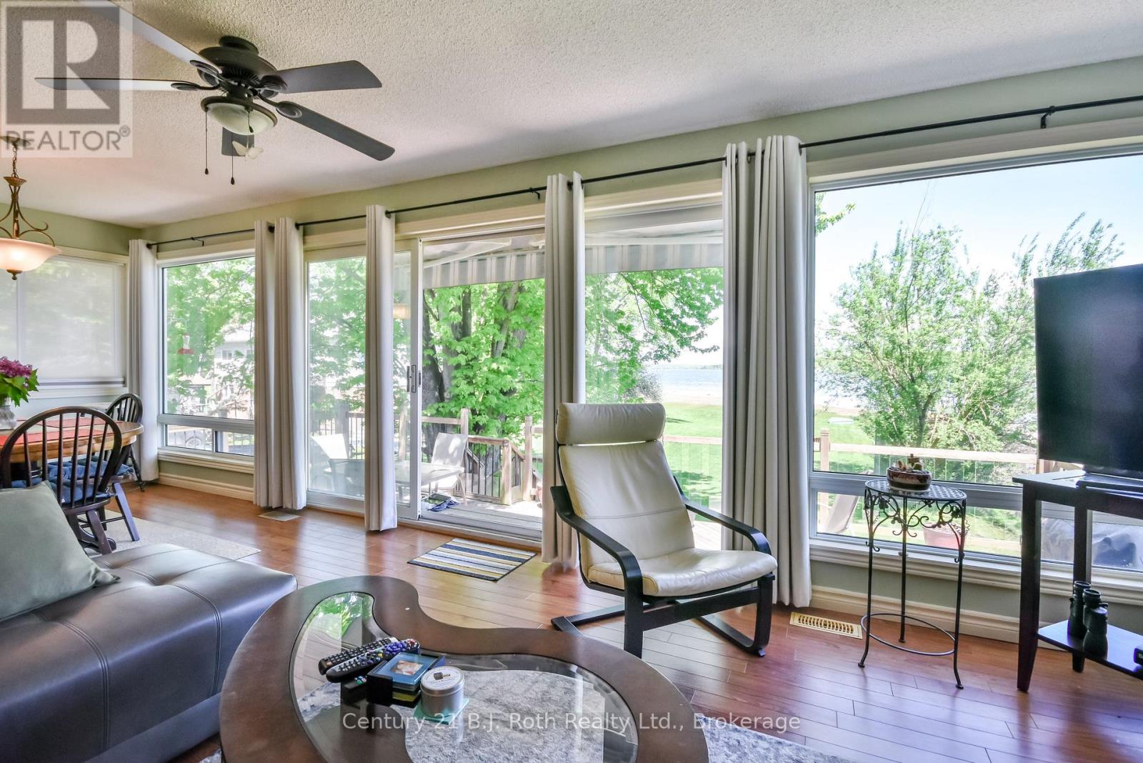 95 Maskinonge Road, Tay, Ontario  L0K 2A0 - Photo 8 - S12177209