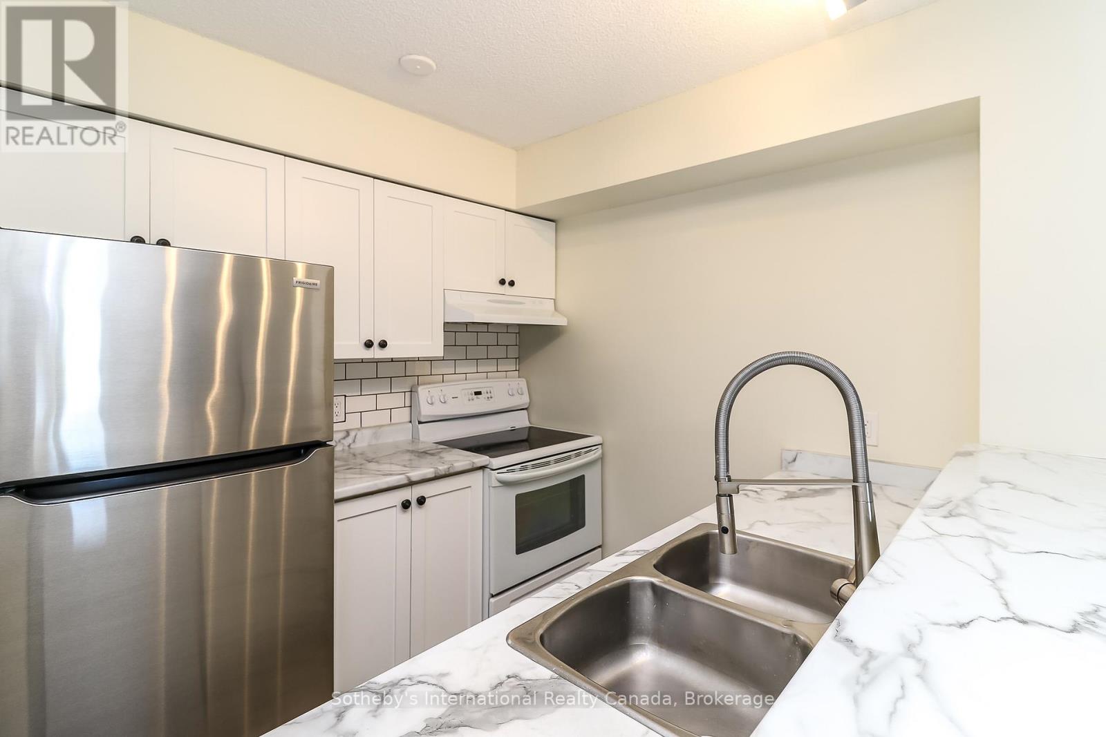 348 Mariners Way, Collingwood, Ontario  L9Y 5C7 - Photo 10 - S12177791