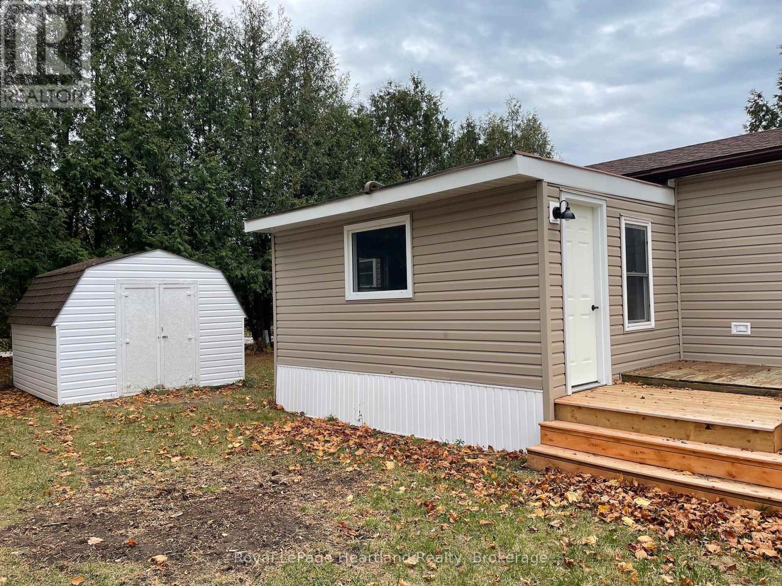 16 Bloomsbury Drive, Ashfield-Colborne-Wawanosh, Ontario  N7A 3Y3 - Photo 14 - X12177988