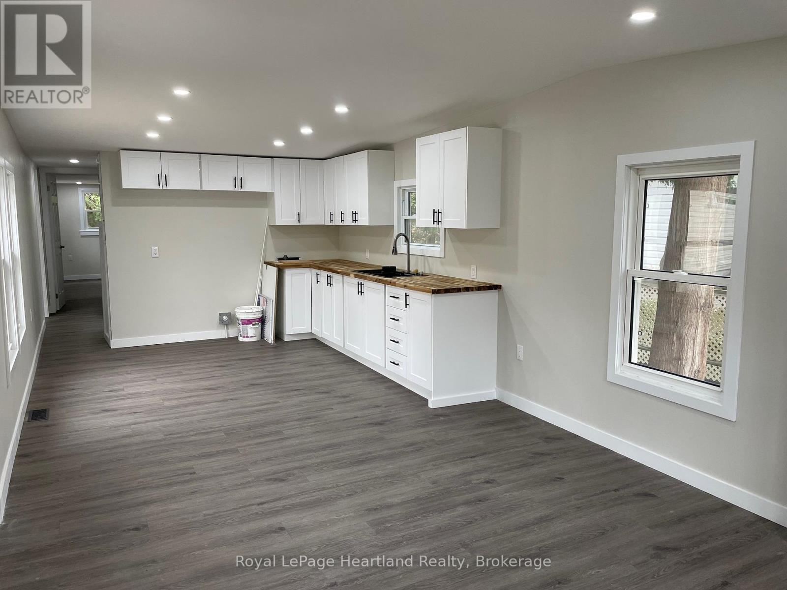 16 Bloomsbury Drive, Ashfield-Colborne-Wawanosh, Ontario  N7A 3Y3 - Photo 3 - X12177988