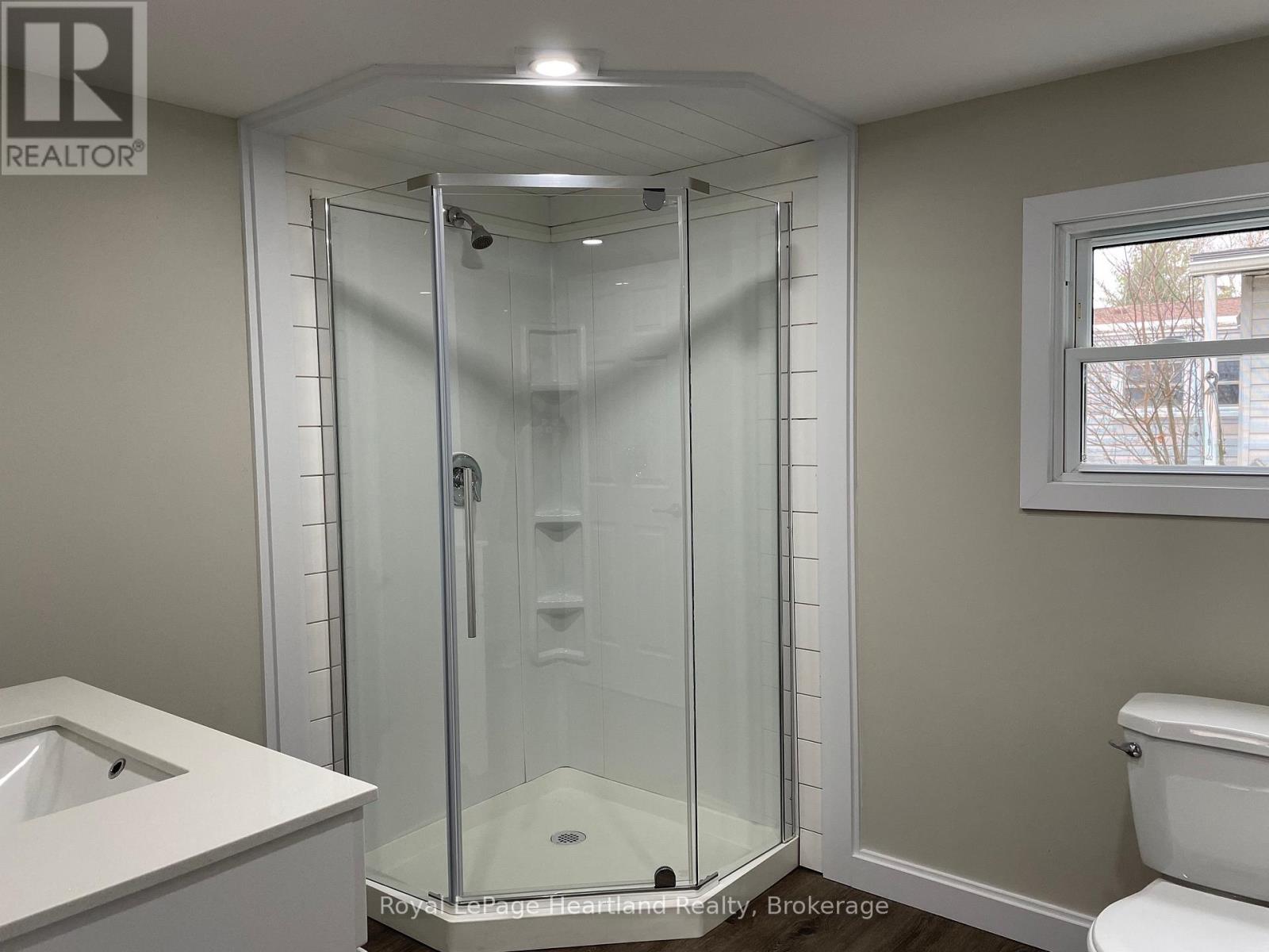 16 Bloomsbury Drive, Ashfield-Colborne-Wawanosh, Ontario  N7A 3Y3 - Photo 6 - X12177988