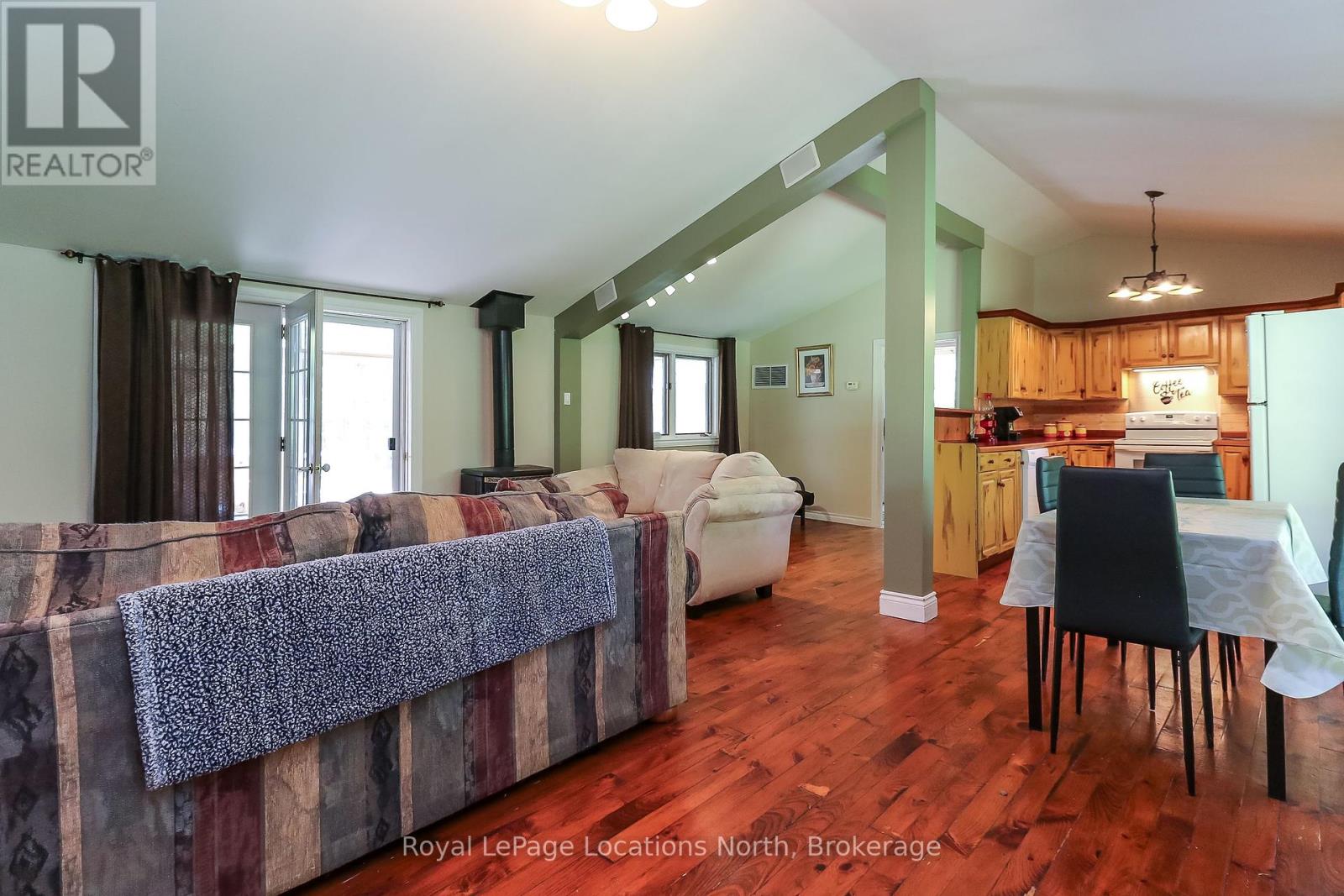 2198 Champlain Road, Tiny, Ontario  L9M 0C4 - Photo 11 - S12177997
