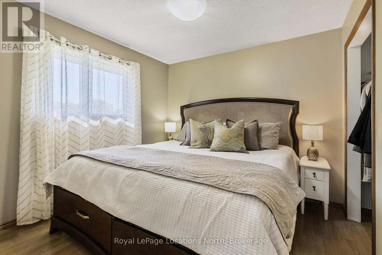 971 Mosley Street, Wasaga Beach, Ontario  L9Z 2G9 - Photo 12 - S12178042