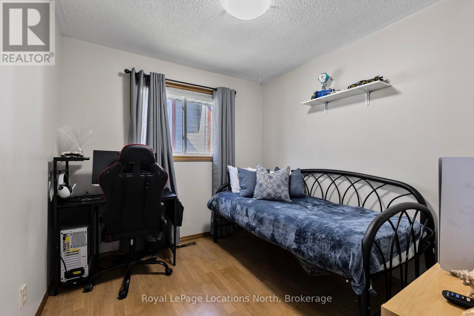 971 Mosley Street, Wasaga Beach, Ontario  L9Z 2G9 - Photo 13 - S12178042