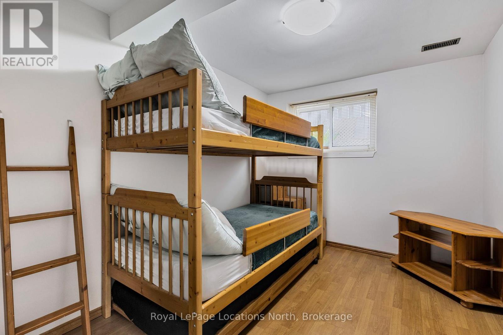 971 Mosley Street, Wasaga Beach, Ontario  L9Z 2G9 - Photo 24 - S12178042