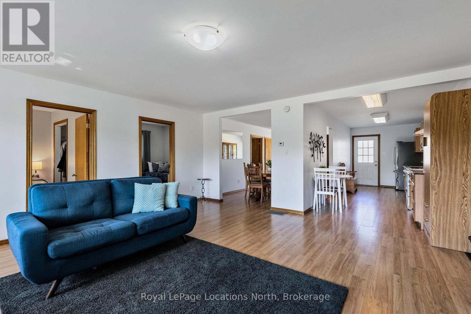 971 Mosley Street, Wasaga Beach, Ontario  L9Z 2G9 - Photo 9 - S12178042