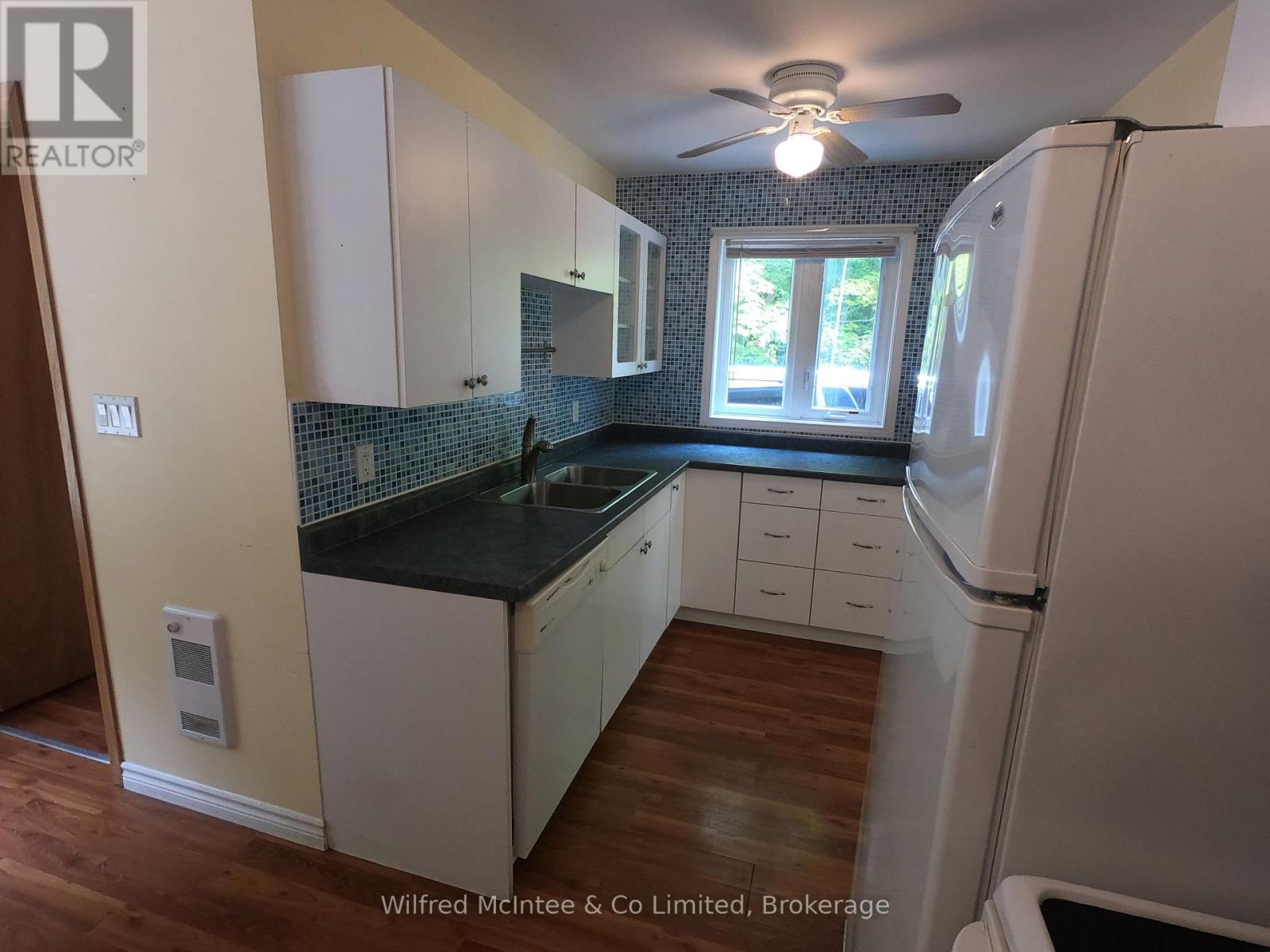 49 Beechwood Drive N, South Bruce Peninsula, Ontario  N0H 2G0 - Photo 27 - X12178044