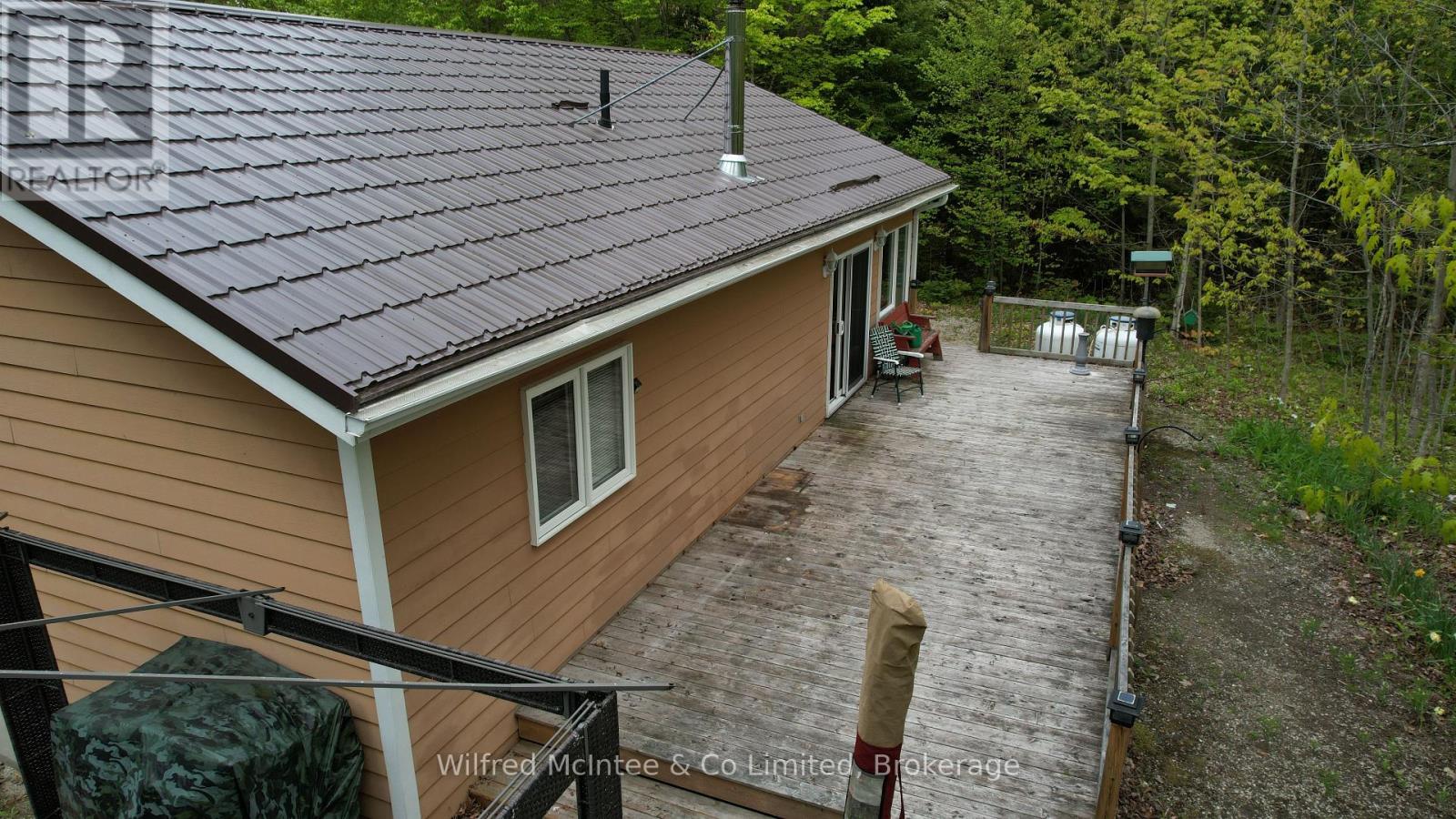 49 Beechwood Drive N, South Bruce Peninsula, Ontario  N0H 2G0 - Photo 7 - X12178044