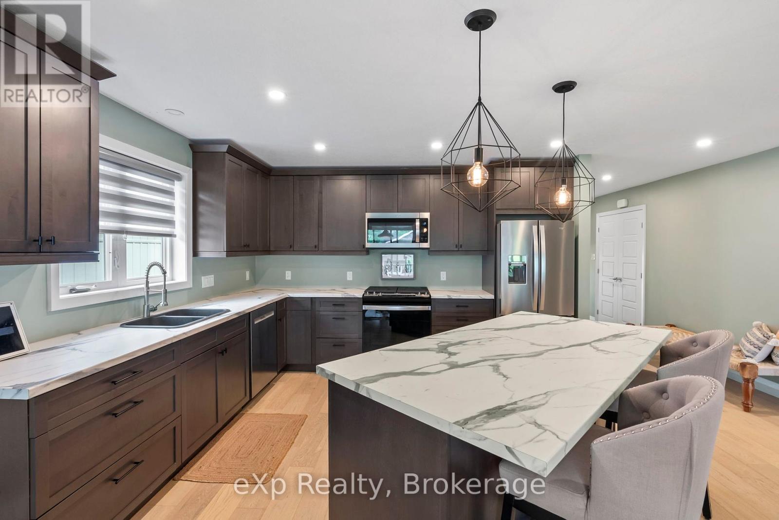 26 Church Street, Kincardine, Ontario  N0G 2T0 - Photo 11 - X12178174