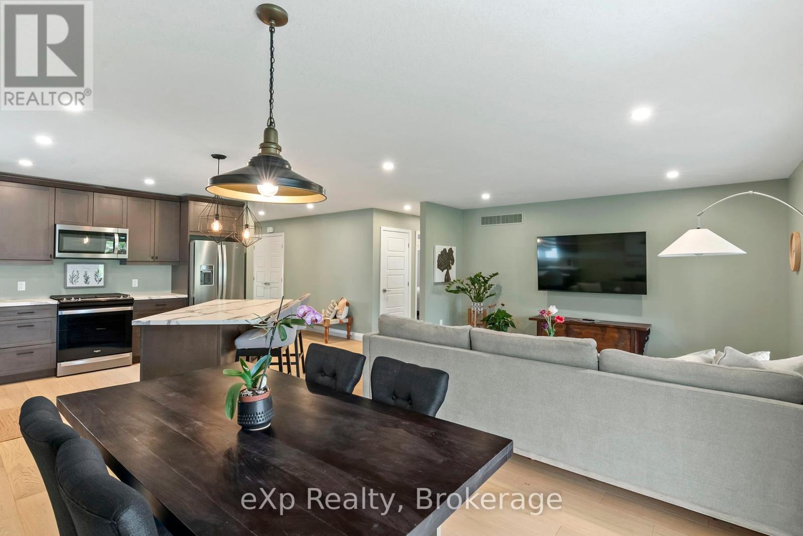 26 Church Street, Kincardine, Ontario  N0G 2T0 - Photo 14 - X12178174