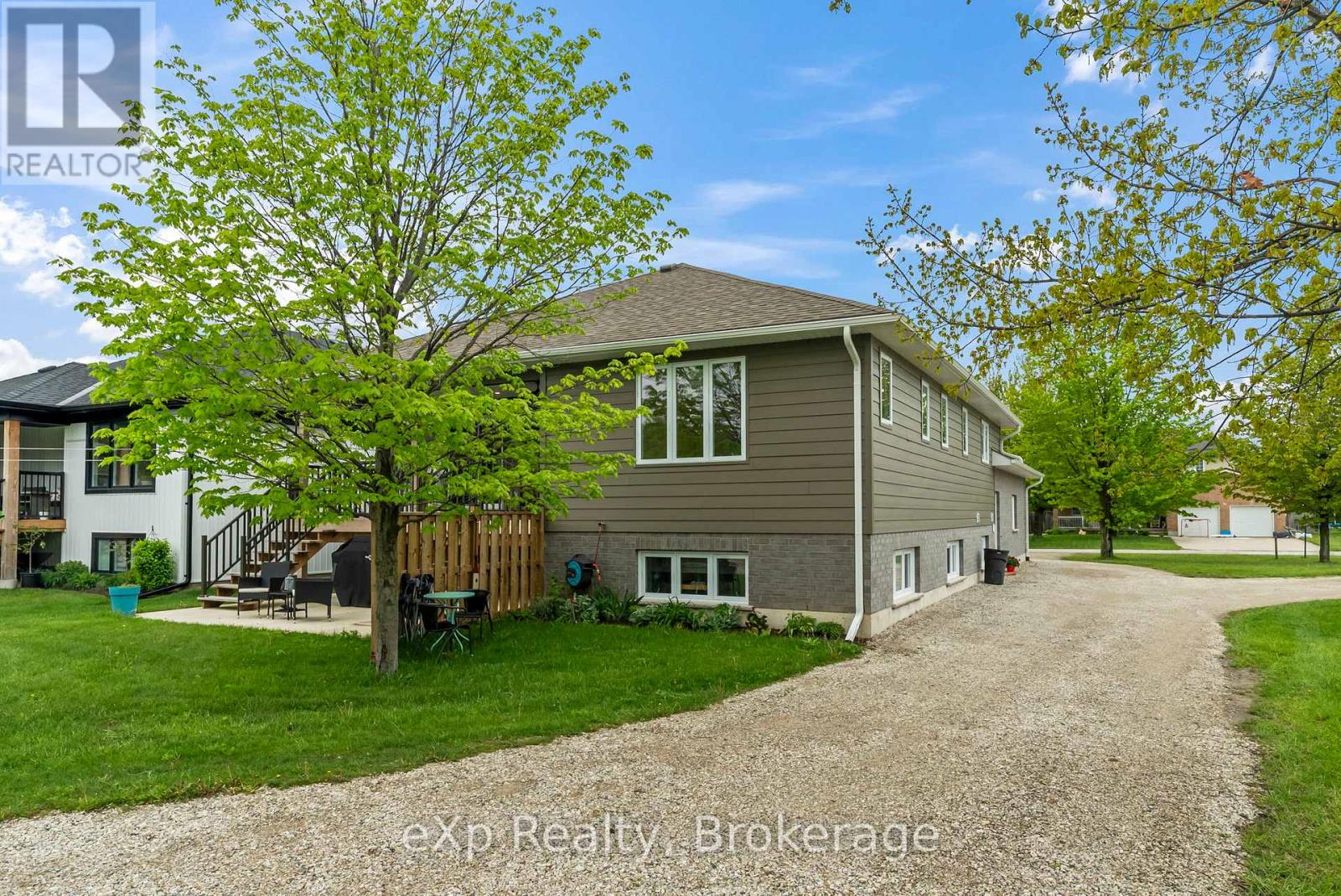 26 Church Street, Kincardine, Ontario  N0G 2T0 - Photo 42 - X12178174