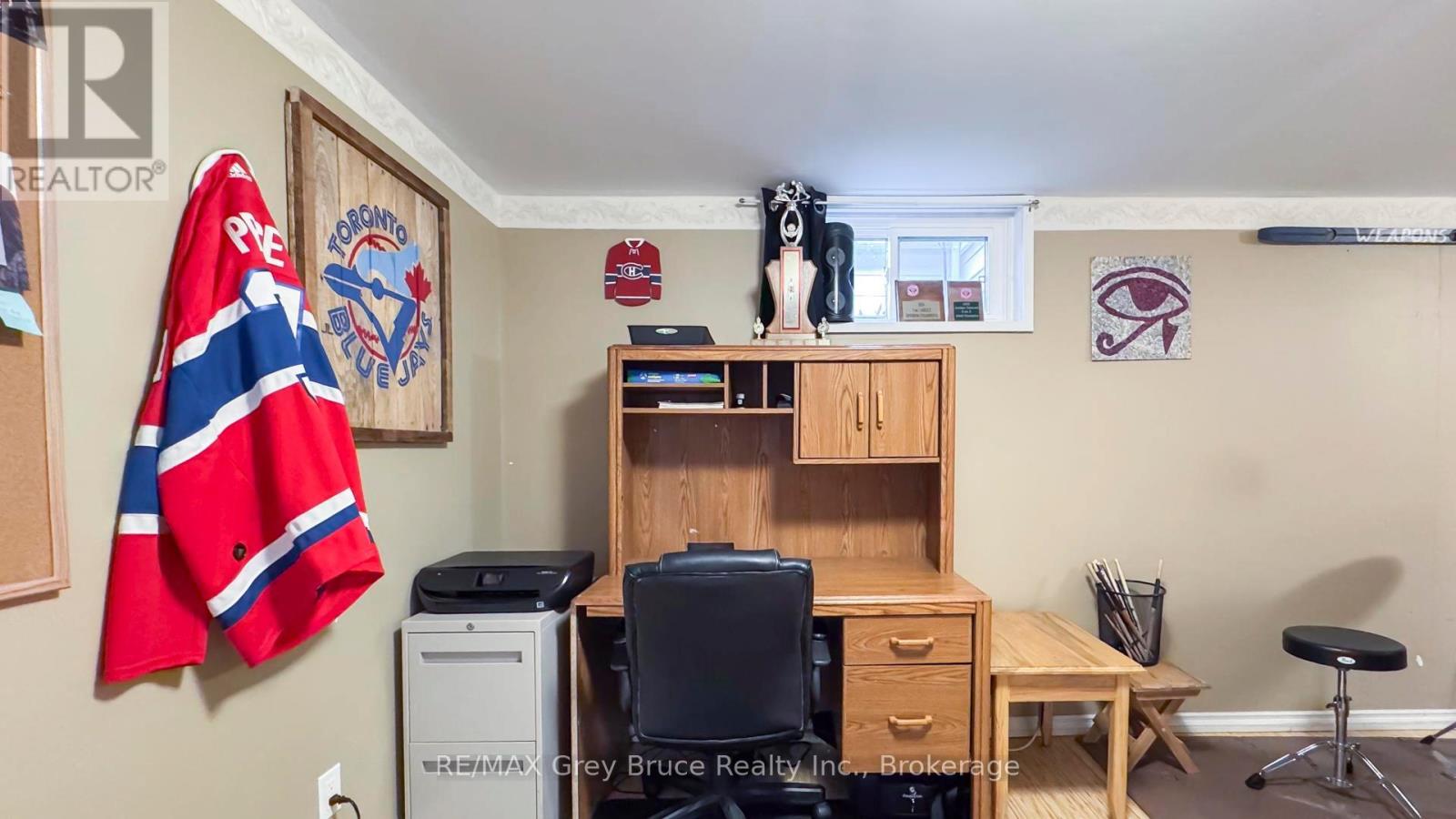 247 Albert Street S, West Grey, Ontario  N0G 1R0 - Photo 29 - X12178510