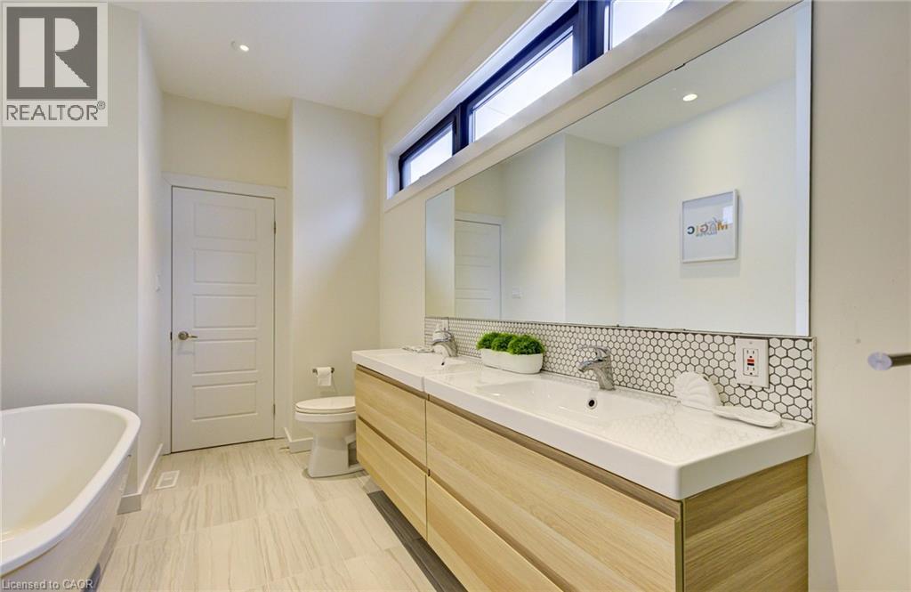 847 Stedwell Street, London, Ontario  N5Z 1L9 - Photo 31 - 40733413