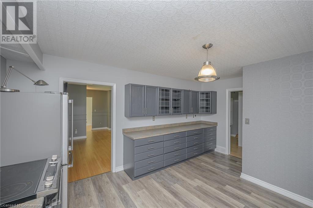 374 Spruce Street, Oakville, Ontario  L6J 2H3 - Photo 13 - 40733420