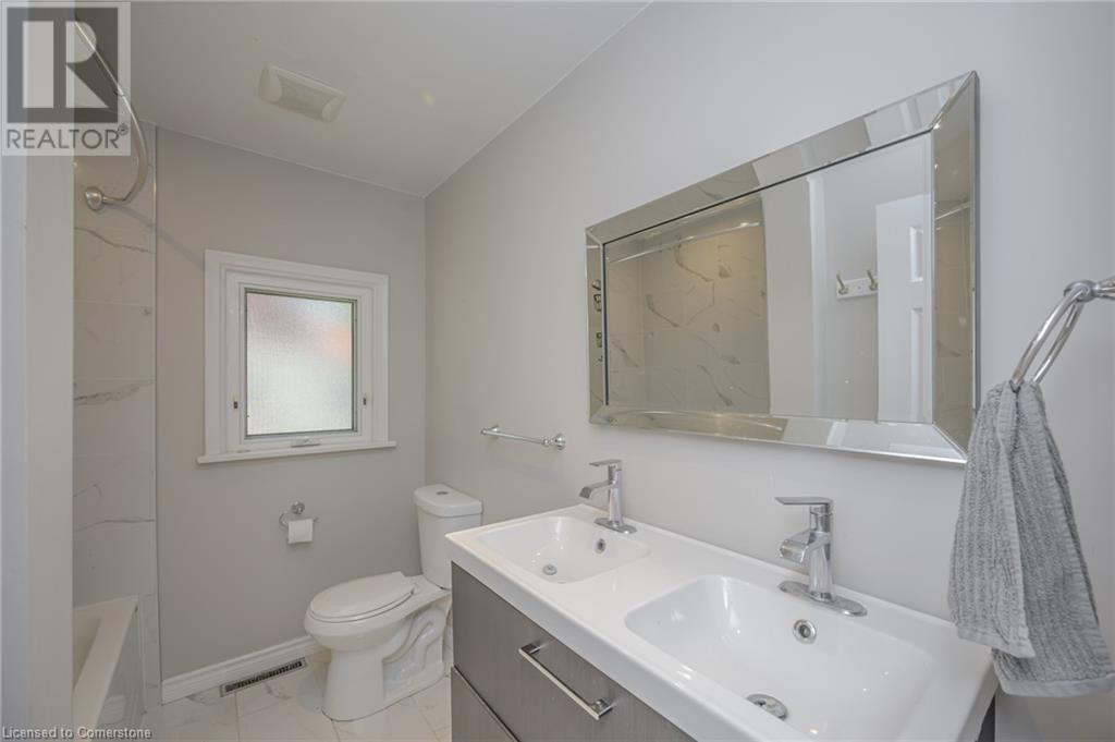 374 Spruce Street, Oakville, Ontario  L6J 2H3 - Photo 17 - 40733420