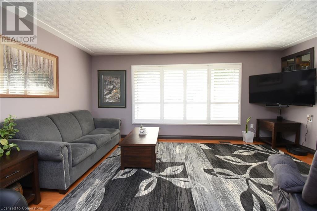 54 Chester Road, Hamilton, Ontario  L8E 1Y2 - Photo 3 - 40734316