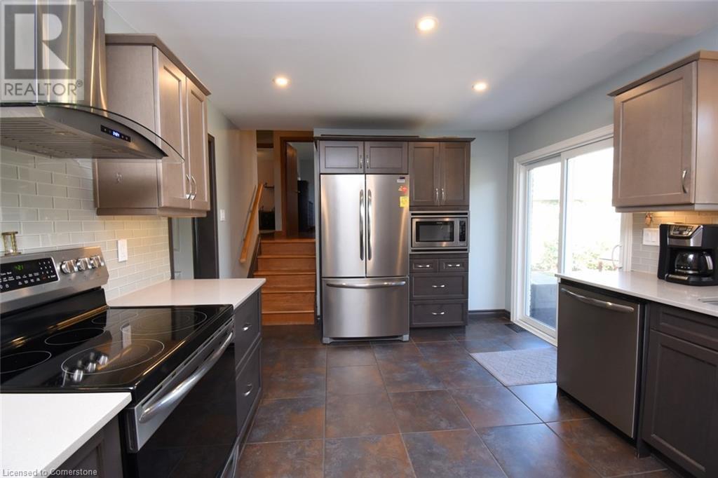 54 Chester Road, Hamilton, Ontario  L8E 1Y2 - Photo 7 - 40734316