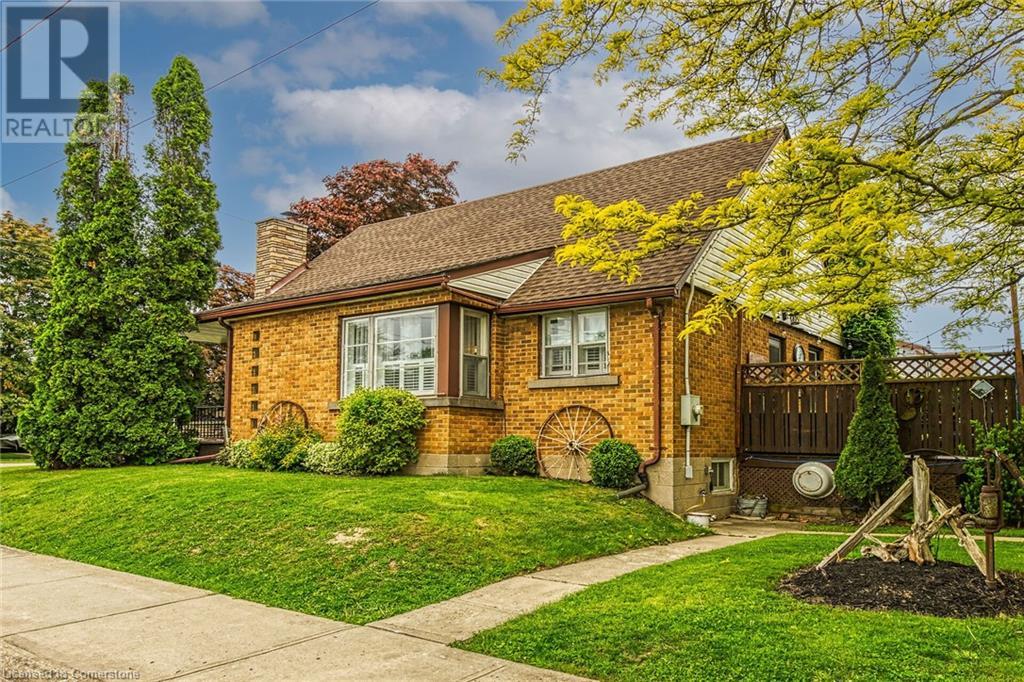 14 Sherring Street N, Hagersville, Ontario  N0A 1H0 - Photo 2 - 40734264