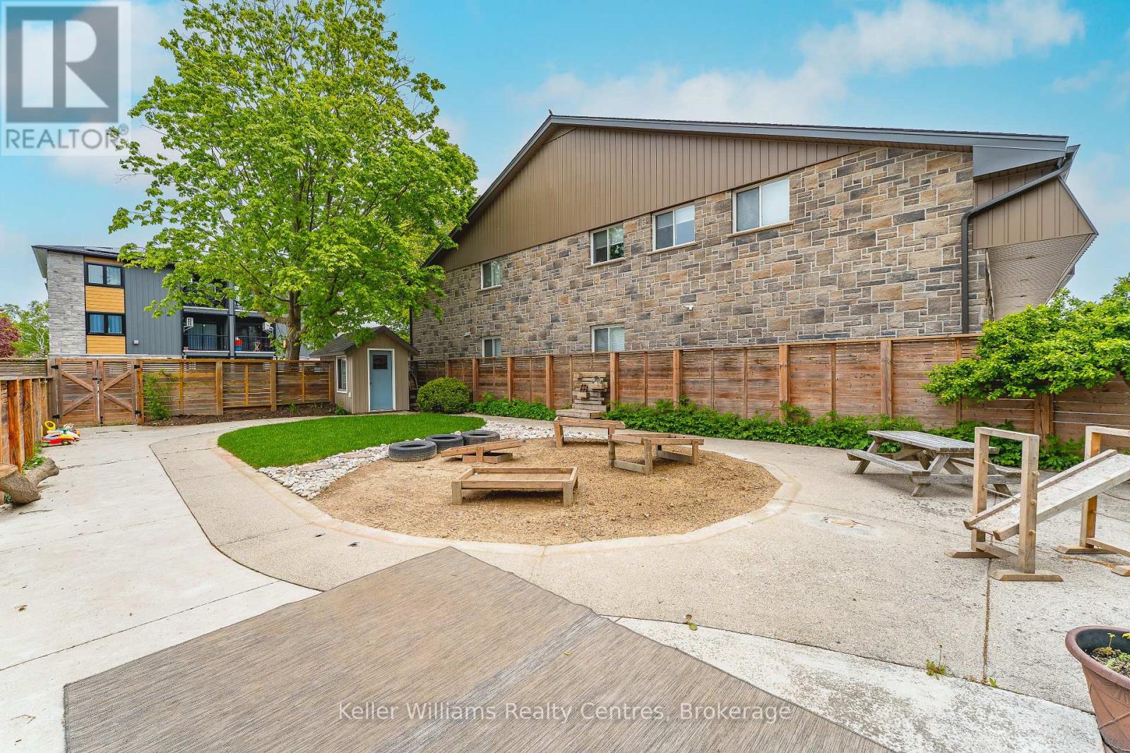 569 Catherine Street, Saugeen Shores, Ontario  N0H 2C1 - Photo 11 - X12179254