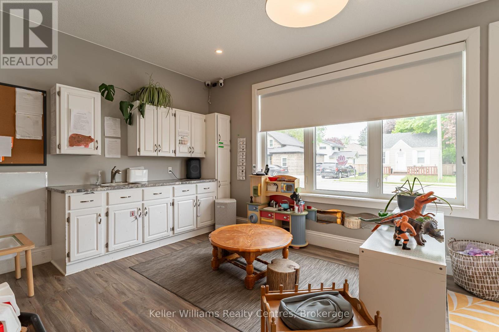 569 Catherine Street, Saugeen Shores, Ontario  N0H 2C1 - Photo 14 - X12179254