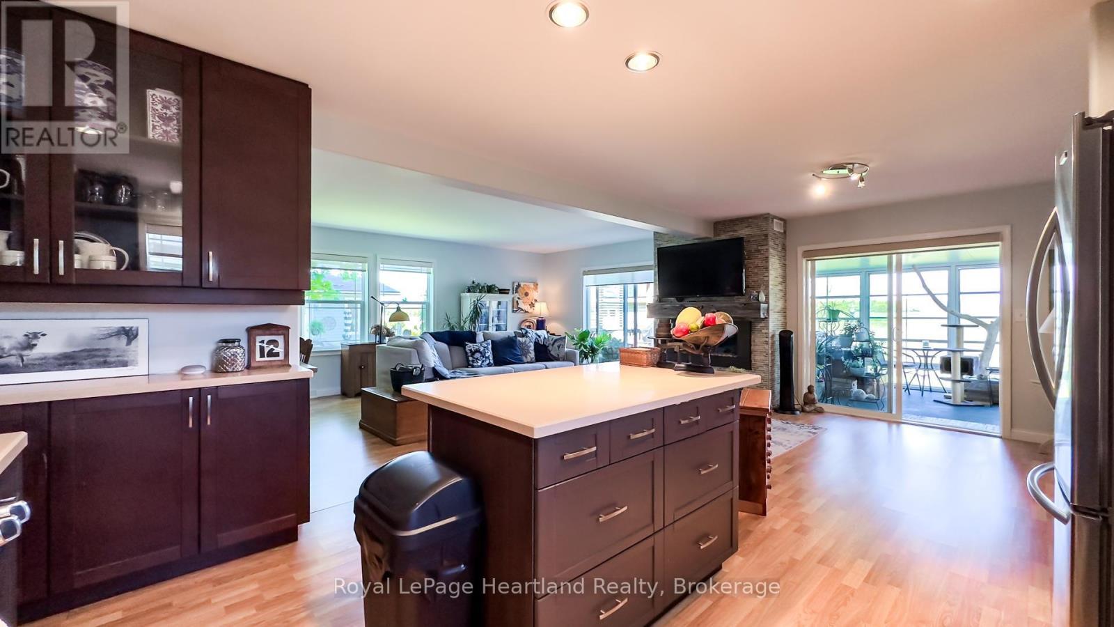 46 Algonquin Lane, Ashfield-Colborne-Wawanosh, Ontario  N7A 3Y2 - Photo 15 - X12179271