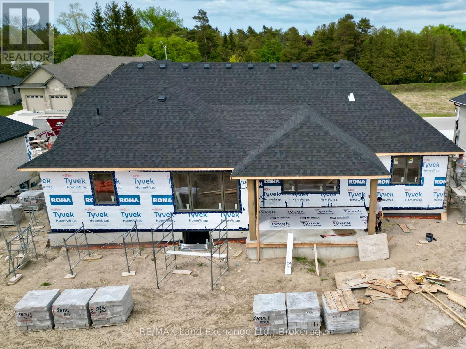 920 Bogdanovic Way, Huron-Kinloss, Ontario  N2Z 0H3 - Photo 3 - X12179356