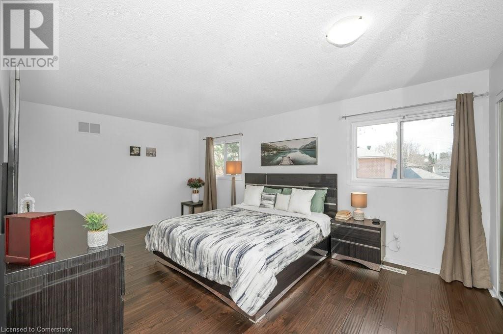 274 Honeyvale Road, Oakville, Ontario  L6L 6H8 - Photo 15 - 40734567