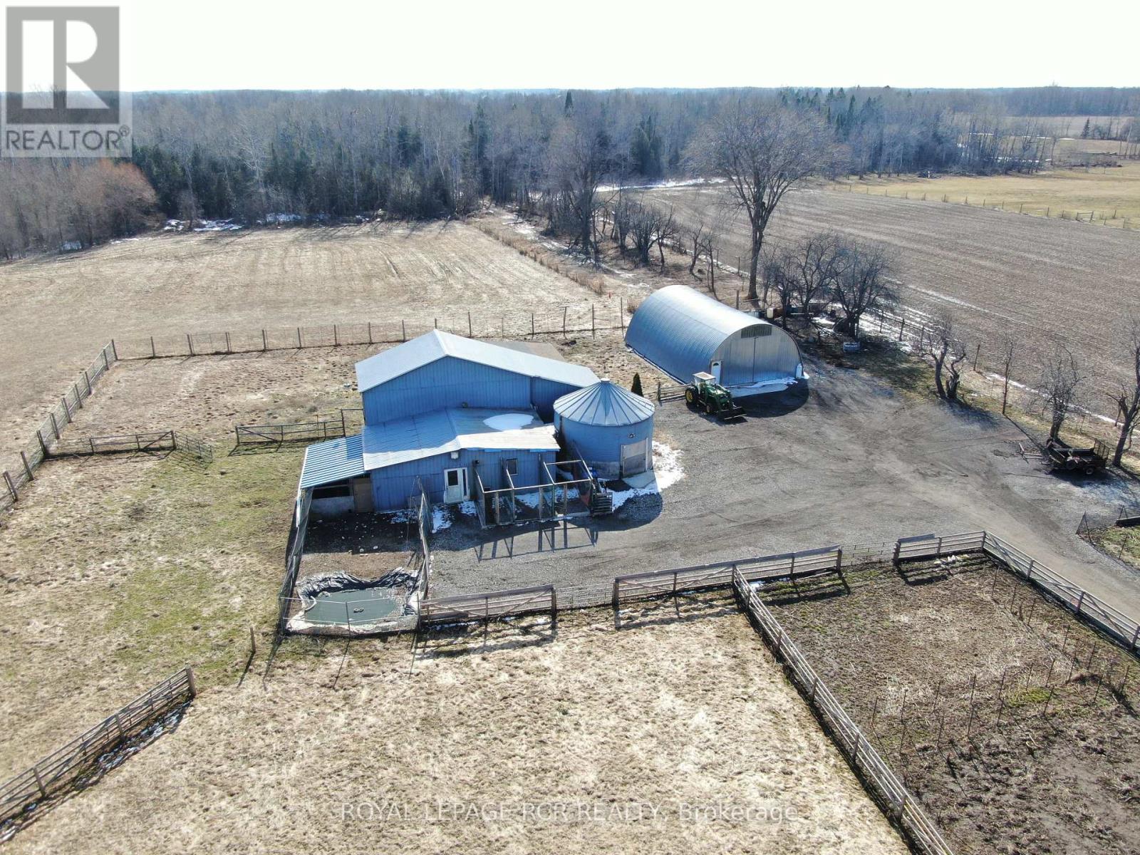 6212 Sixth Line, Centre Wellington, Ontario  N0B 1J0 - Photo 48 - X12046199