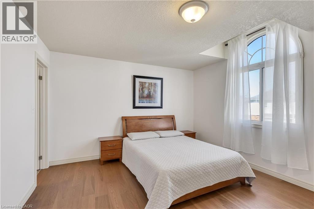 402 Woodrow Drive, Waterloo, Ontario  N2T 2T5 - Photo 21 - 40734743