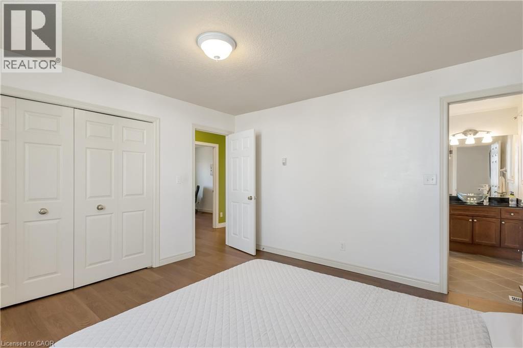 402 Woodrow Drive, Waterloo, Ontario  N2T 2T5 - Photo 24 - 40734743