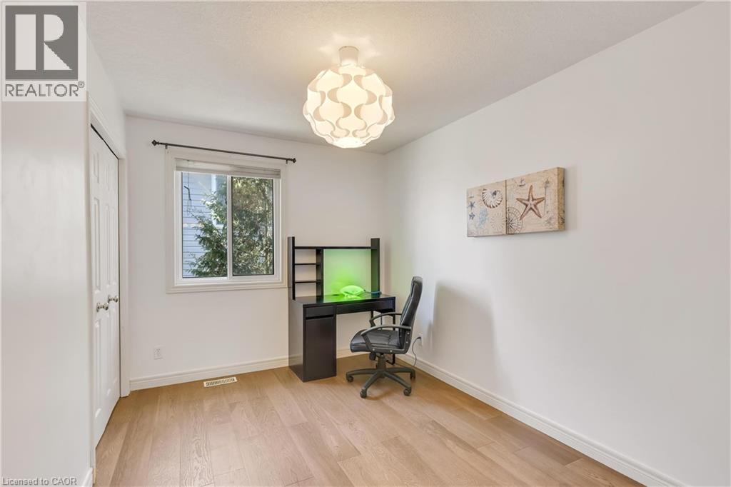402 Woodrow Drive, Waterloo, Ontario  N2T 2T5 - Photo 25 - 40734743