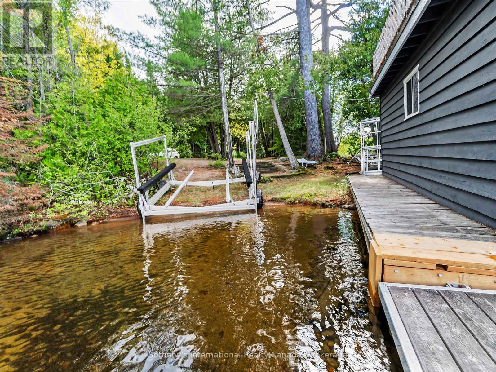 1093 Glenmount Road, Lake Of Bays, Ontario  P0B 1A0 - Photo 33 - X12179749