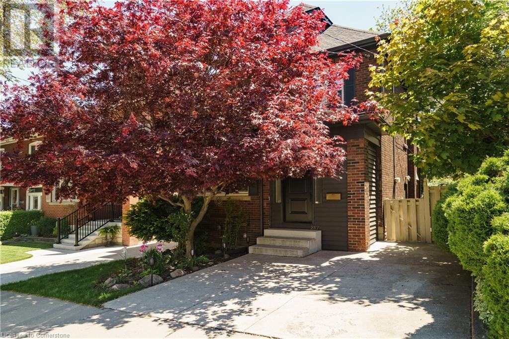 287 Graham Avenue S, Hamilton, Ontario  L8K 2M7 - Photo 2 - 40734203