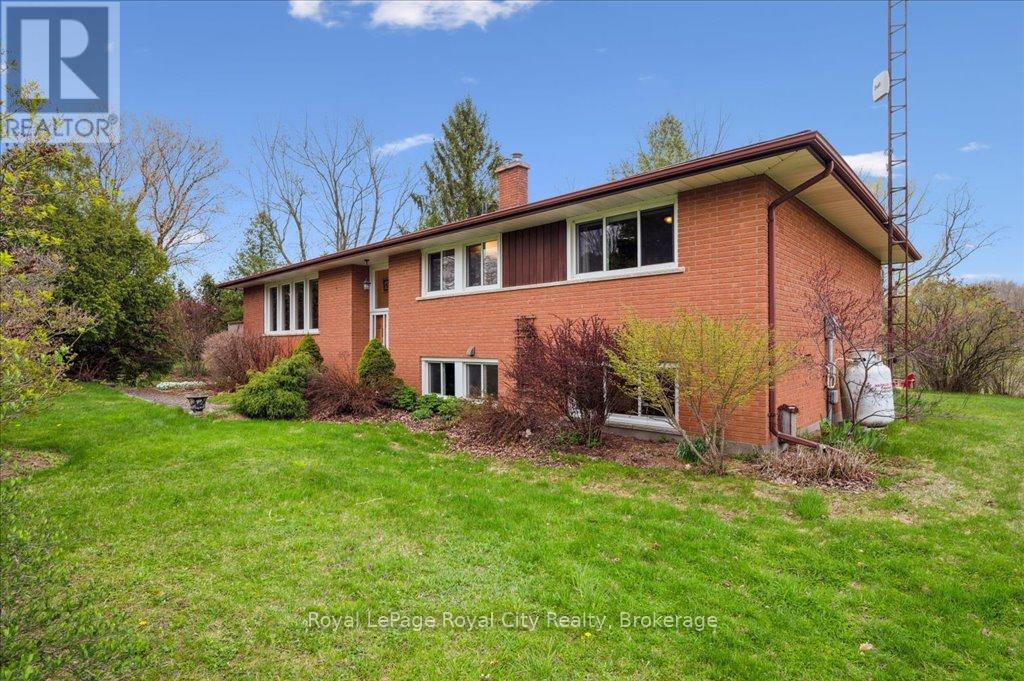 4540 20 Side Road N, Puslinch, Ontario  N1H 6J3 - Photo 4 - X12180122