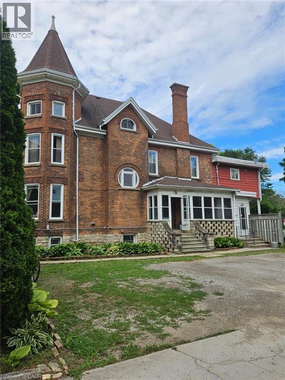 463 King Street W, Chatham-Kent, Ontario  N7M 1G6 - Photo 2 - 40734946