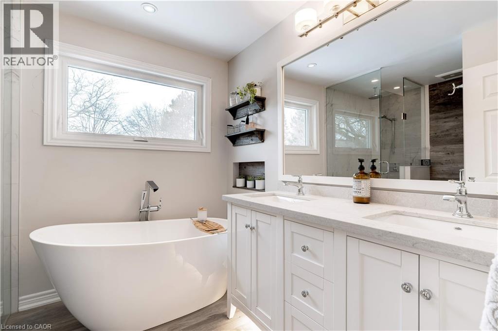 2174 Belgrave Court, Burlington, Ontario  L7P 3R5 - Photo 24 - 40733599