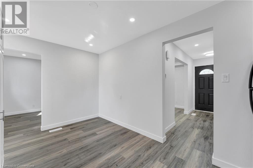 130 Shea Crescent, Kitchener, Ontario  N2E 1E8 - Photo 13 - 40735003