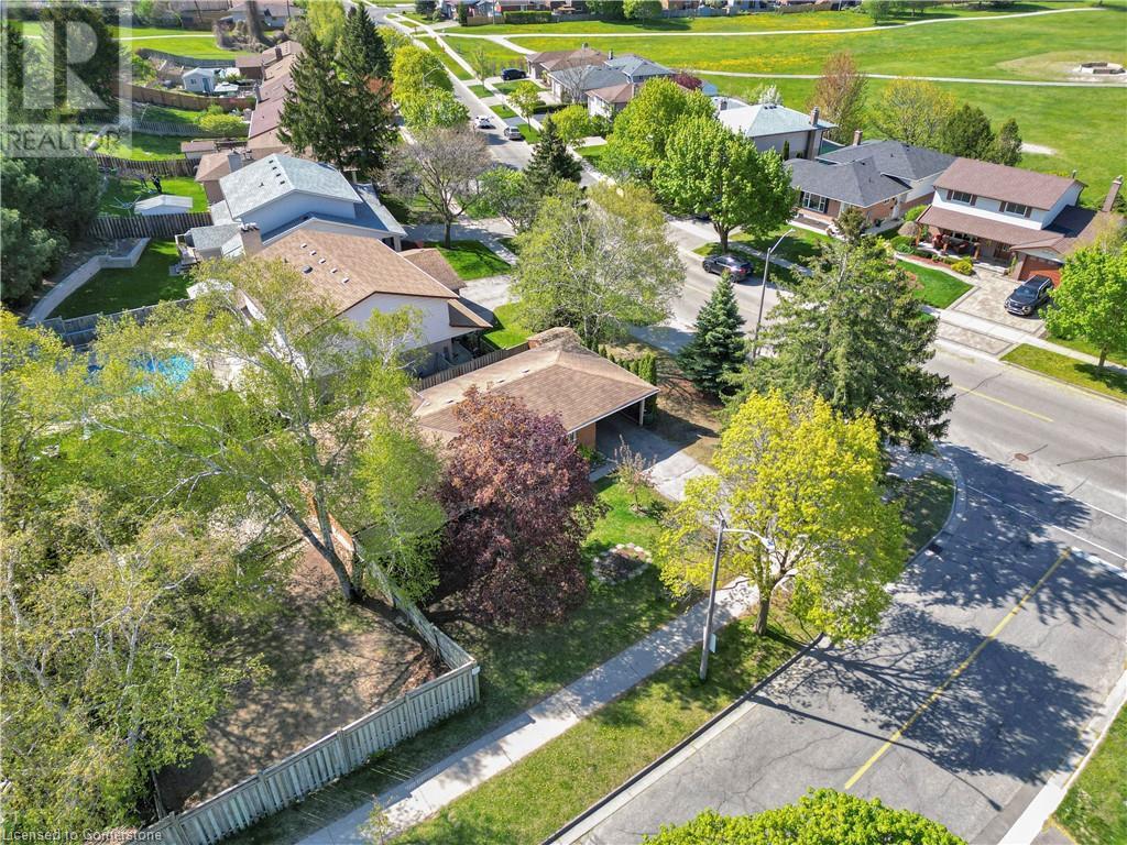 130 Shea Crescent, Kitchener, Ontario  N2E 1E8 - Photo 2 - 40735003