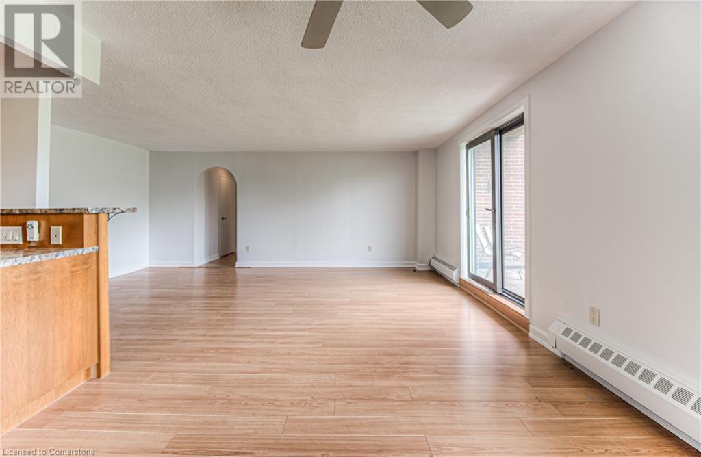 1100 E Courtland Avenue E Unit# 211, Kitchener, Ontario  N2C 2H9 - Photo 13 - 40730822