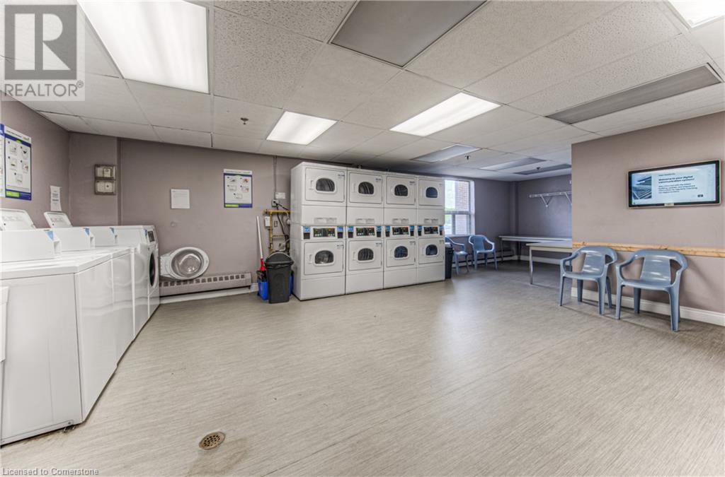 1100 E Courtland Avenue E Unit# 211, Kitchener, Ontario  N2C 2H9 - Photo 35 - 40730822